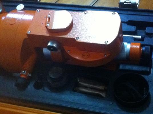 กล้องสำรวจ LAND รุ่น TS - 60 AE พร้อมกล่องเก็บอย่างดีสภาพสวยตามภาพ