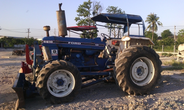 ขายFORD T5  4WD สวยๆถูกๆ  รถมีทะเบียนครบ