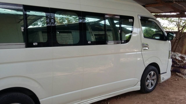 ขายรถตู้ ปี 55 แต่งVIP ไมล์90000 ขายรถตู้ ปี 55 แต่งVIP ไมล์90000