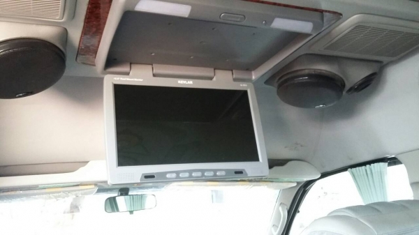 ขายรถตู้ ปี 55 แต่งVIP ไมล์90000 ขายรถตู้ ปี 55 แต่งVIP ไมล์90000