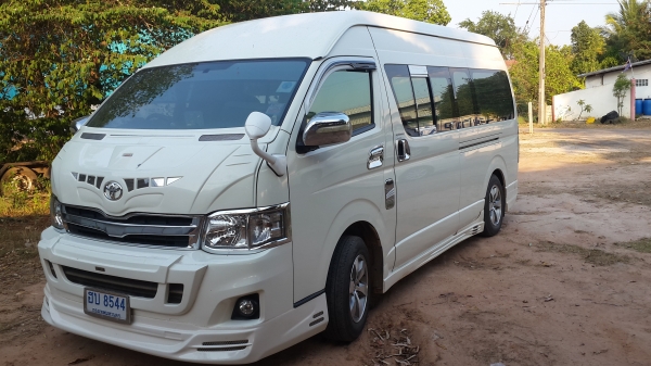 ขายรถตู้ ปี 55 แต่งVIP ไมล์90000 ขายรถตู้ ปี 55 แต่งVIP ไมล์90000