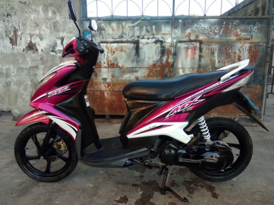 New Mio125i (ล้อแม็กซ์) รถปี56 สี ชมพู-ขาว หัวฉีดประหยัดน้ำมัน สวยๆครับ