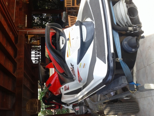 ต้องการขายkawasaki ultra lx ปี2008 พร้อมเทเลอร์