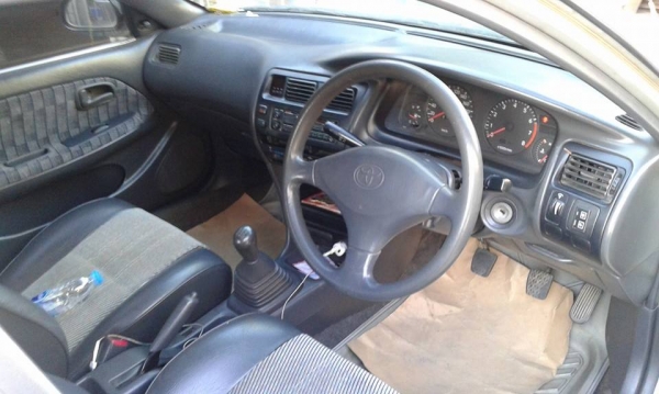 ขายรถโตโยต้า COROLA1.3 ถูกๆ ขายรถโตโยต้า COROLA1.3 ถูกๆ