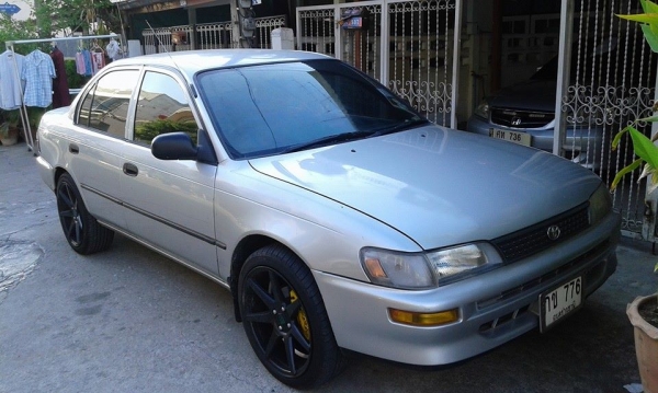 ขายรถโตโยต้า COROLA1.3 ถูกๆ