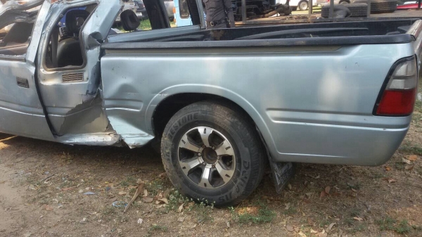 ขาย () TFR. 4WD. ปี39. เครื่องเกียร์ ครัชซีไม่โดน เล่มทะเบียนพร้อม ขาย () TFR. 4WD. ปี39. เครื่องเกียร์ ครัชซีไม่โดน เล่มทะเบียนพร้อม