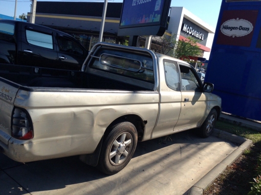 Mitsubishi L200  Strada