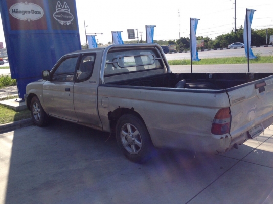 Mitsubishi L200  Strada