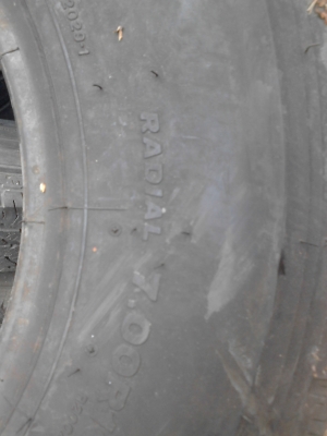 7.00-16 BRIDGESTONE TCDT  พร้อมยางรองและยางใน ปี 2014 มี 1 เส้น โทร.081-427-3941