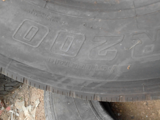 7.00-16 BRIDGESTONE TCDT  พร้อมยางรองและยางใน ปี 2014 มี 1 เส้น โทร.081-427-3941