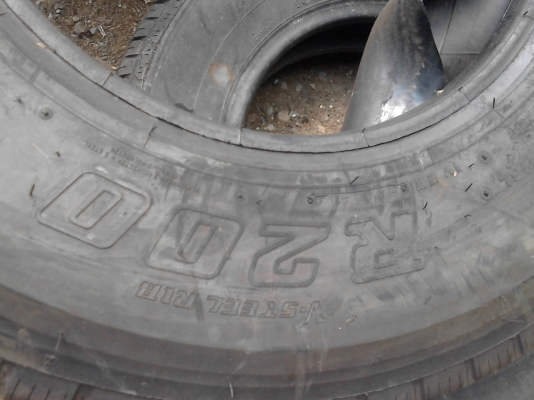 7.00-16 BRIDGESTONE TCDT  พร้อมยางรองและยางใน ปี 2014 มี 1 เส้น โทร.081-427-3941