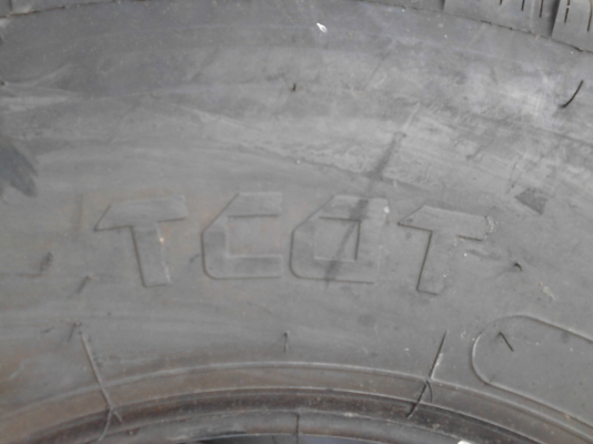 7.00-16 BRIDGESTONE TCDT  พร้อมยางรองและยางใน ปี 2014 มี 1 เส้น โทร.081-427-3941