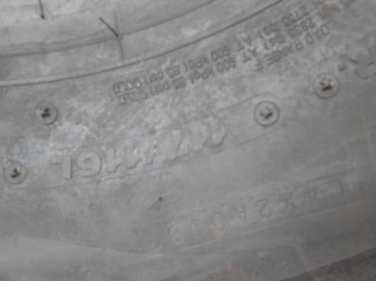 7.00-16 BRIDGESTONE TCDT  พร้อมยางรองและยางใน ปี 2014 มี 1 เส้น โทร.081-427-3941