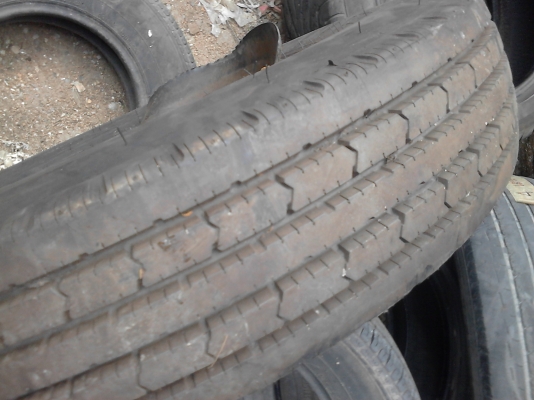 7.00-16 BRIDGESTONE TCDT  พร้อมยางรองและยางใน ปี 2014 มี 1 เส้น โทร.081-427-3941