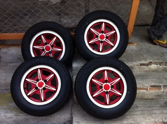 max 13" 4-100 พร้อมยางสดๆสวยๆ 4500 บาท