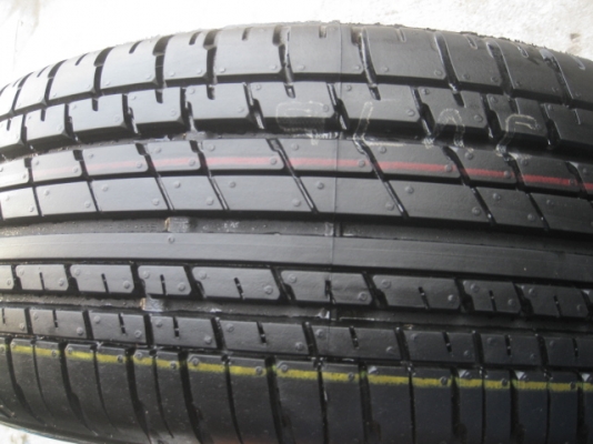 ขายล้อแม็กป้ายแดง new honda jazz 16" ยางปี15สนใจติดต่อเล็กคลองสามครับ 081-3747940