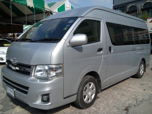 รถตู้ดีเซลล์TOYOTA COMMUTER ปี2012 แต่งวีไอพีแล้ว  ราคา 949,000 สวยๆโทร 0922726669 ันหยงค่ะ