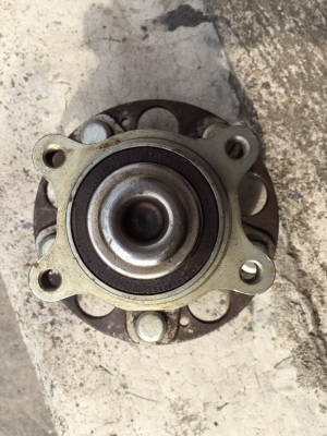 ดุมล้อ6รู