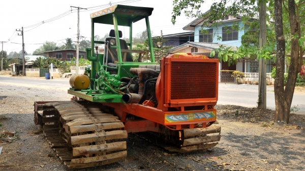 ขายรถตีดิน