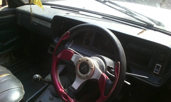 FIAT 2523 เก่าเก็บครับ 1.8โตโยต้า เกียร์ธรรมดา ภาษี56 รถสวยเหมาะสะสม แอร์มีนะครับแต่ไม่เย็น