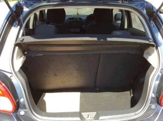 Mitsubishi Mirage ปี12 ออโต้ Mitsubishi Mirage ปี12 ออโต้