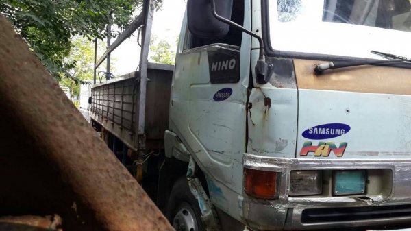 ขาย รถบรรทุก HINO 6 ล้อ FC2W ปี37
