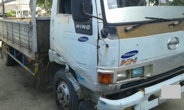 ขาย รถบรรทุก HINO 6 ล้อ FC2W ปี37