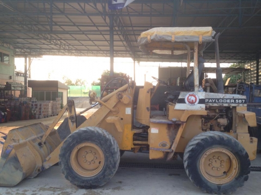 รถตักล้อยาง สภาพพร้อมใช้