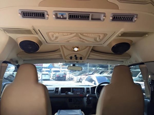 TOYOTA COMMUTER 2.5 ดีเซล ปี 12 เกีย MT