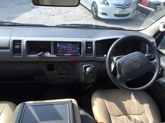 TOYOTA COMMUTER 2.5 ดีเซล ปี 12 เกีย MT