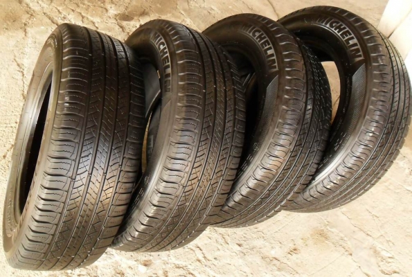 ยางขอบ17 มิชลิน225-65-R17ลงพื้นปี14(4เส้น4,900บ)ดอกหนามาก80\%