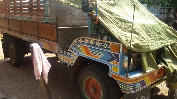 ขายรถอีแต๋น เครื่องRT110 มีสโล ช่วงล่าง ISUZU สภาพพร้อมใช้งาน เอกสารพร้อมโอน สนใจโทร 090-8588220คุณนะ 093-3258446คุณบิว ID:narong498 หรือ www.truck.in.th/498 หรือเพจFacebook ณรงค์ ซื้อขายรถมือสอง (เว็บไซต์ส่วนตัว)