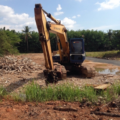 Pc200-3 คอนโทนสั้น สภาพดีสวยพร้อมใช้....โซ่ช่วงล่างดี เครื่องดีปั้มดี