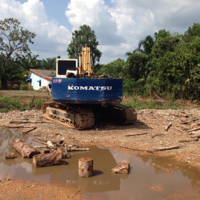 Pc200-3 คอนโทนสั้น สภาพดีสวยพร้อมใช้....โซ่ช่วงล่างดี เครื่องดีปั้มดี