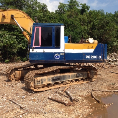 Pc200-3 คอนโทนสั้น สภาพดีสวยพร้อมใช้....โซ่ช่วงล่างดี เครื่องดีปั้มดี