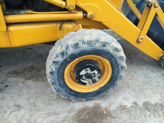 JCB3CX. S/N 39xx มีอินวอยล์ รถสวยแน่นๆ2เพลาใช้ไดปกติ แอร์เย็น...รถสภาพเีดูแลดี