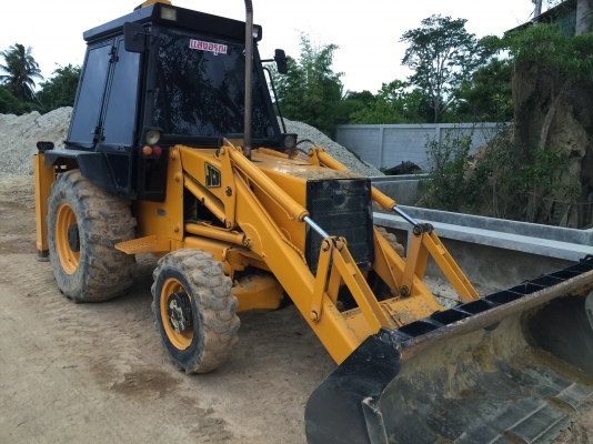 JCB3CX. S/N 39xx มีอินวอยล์ รถสวยแน่นๆ2เพลาใช้ไดปกติ แอร์เย็น...รถสภาพเีดูแลดี