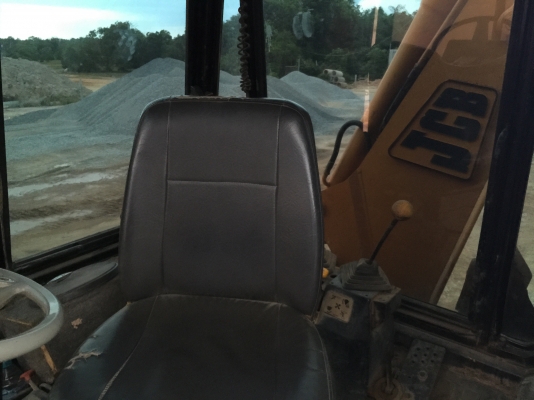 JCB3CX. S/N 39xx มีอินวอยล์ รถสวยแน่นๆ2เพลาใช้ไดปกติ แอร์เย็น...รถสภาพเีดูแลดี