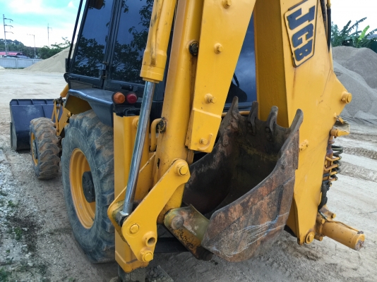 JCB3CX. S/N 39xx มีอินวอยล์ รถสวยแน่นๆ2เพลาใช้ไดปกติ แอร์เย็น...รถสภาพเีดูแลดี