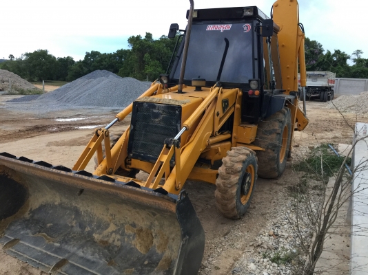 JCB3CX. S/N 39xx มีอินวอยล์ รถสวยแน่นๆ2เพลาใช้ไดปกติ แอร์เย็น...รถสภาพเีดูแลดี