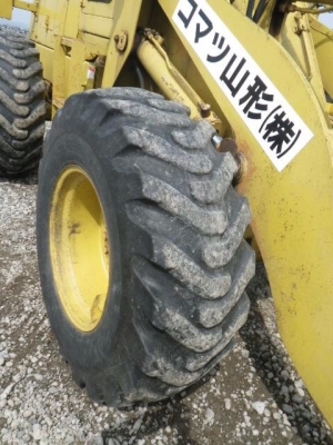 มาอีกคันครับ รถตัก KOMATSU 510 กรองเดี่ยว ซีเรียลสูง นำเข้าจากญี่ปุ่น 090-986-2521 อ๊อบ