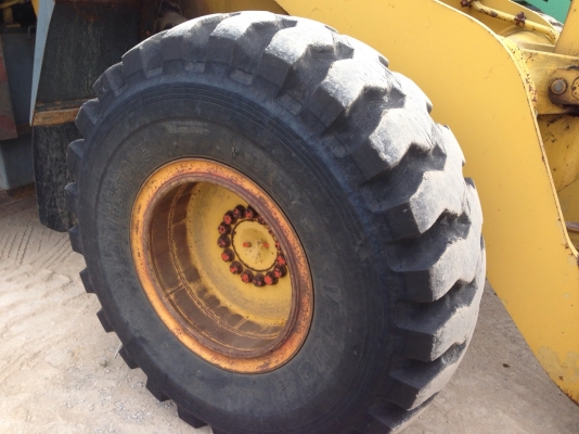 ขาย Komatsu WA300-3 เก่าญี่ปุ่น สภาพสวย พร้อมใช้งาน 090-986-2521 อ๊อบ