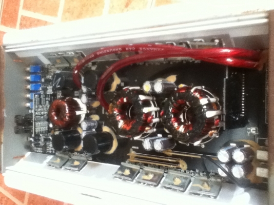 ขายแอมป์ M COTT 1800.1D classD (2ch) ไม่เคยซ่อมครับ 2000.-