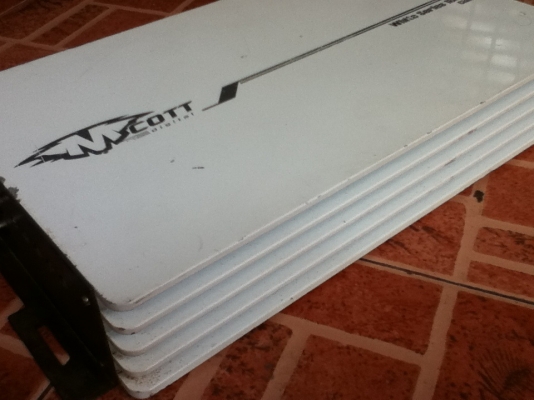 ขายแอมป์ M COTT 1800.1D classD (2ch) ไม่เคยซ่อมครับ 2000.-