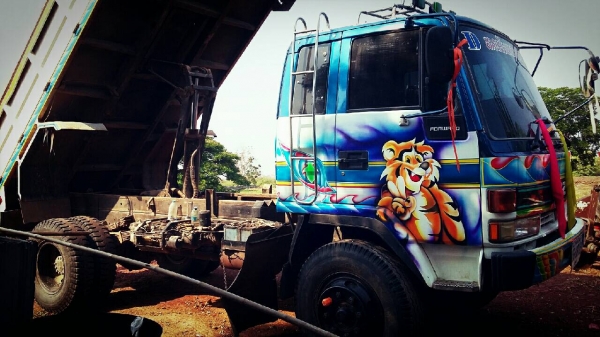 ขาย ISUZU 6 ล้อดั้ม