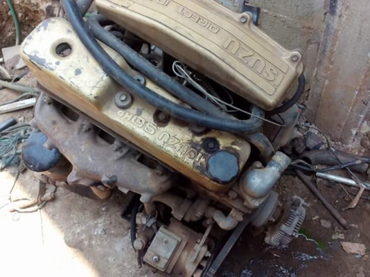 ขายเครื่องยนต์ isuzu 4ja1 90 hp ยกลงจากรถตู้ เครื่องสมบูรณ์พร้อมใช้งาน ไม่หลวม