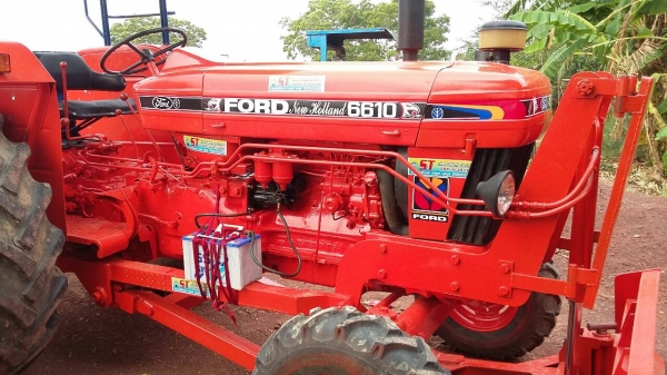 ขายแทร็กเตอร์ FORD 75 แรงม้า