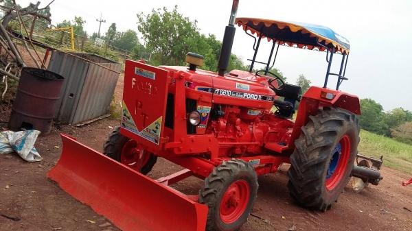 ขายแทร็กเตอร์ FORD 75 แรงม้า