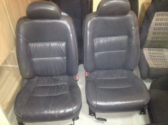 เบาะเดิมเเอคคอร์94ถึง97สภาพตามรูปครับคู่ละ