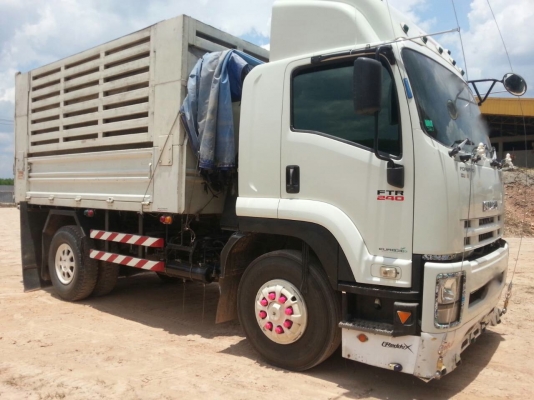 รถอีซูซุ 6 ล้อดั้ม FTR  240 แรงม้า. ปี 53 ( รถวิ่ง 16x,xxx กว่า กม. )   สนใจติดต่อ  081 - 6079515